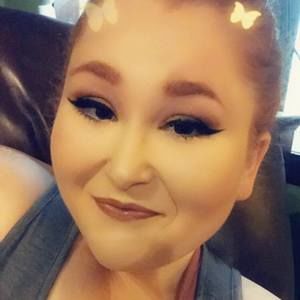 Meet your Posher, Cortney